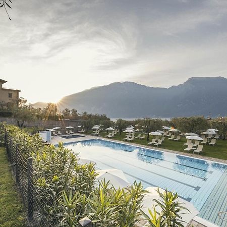 Apartments "Villa Imelda" Лимоне-суль-Гарда Экстерьер фото