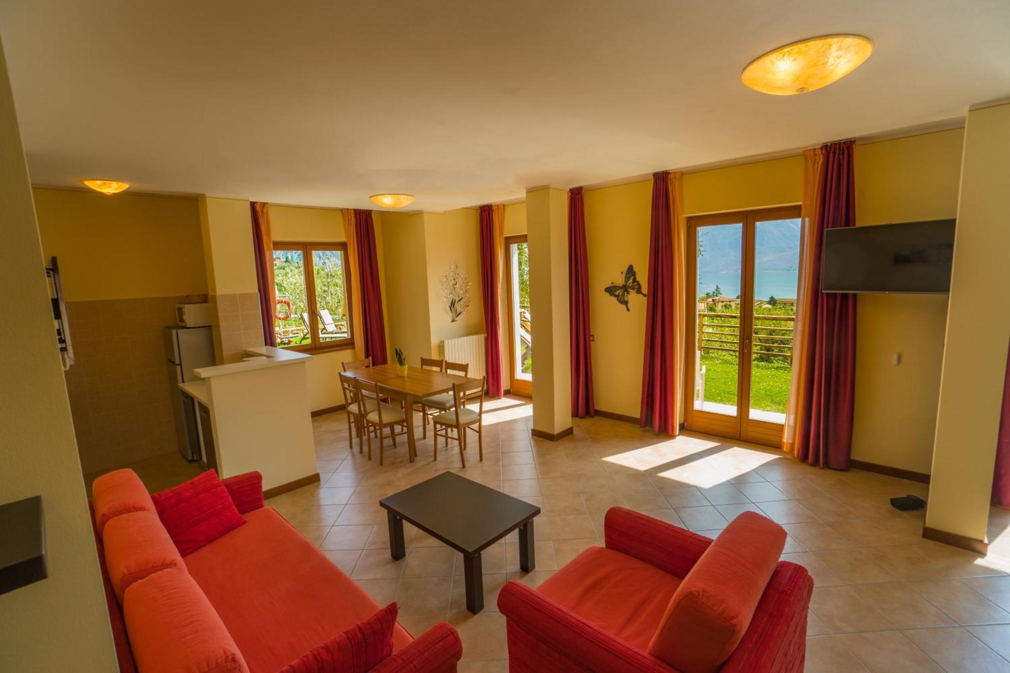 Apartments "Villa Imelda" Лимоне-суль-Гарда Экстерьер фото