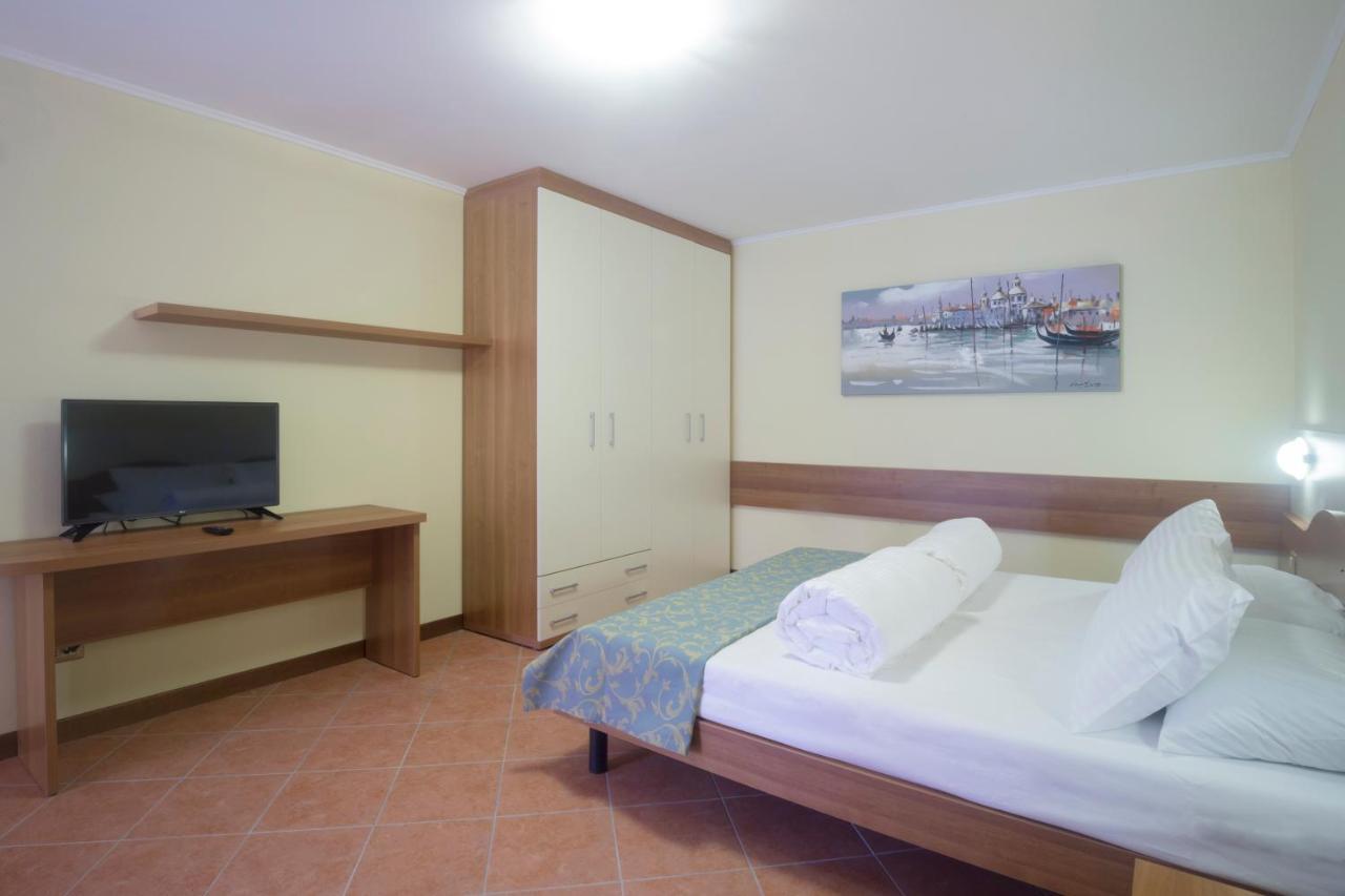 Apartments "Villa Imelda" Лимоне-суль-Гарда Экстерьер фото