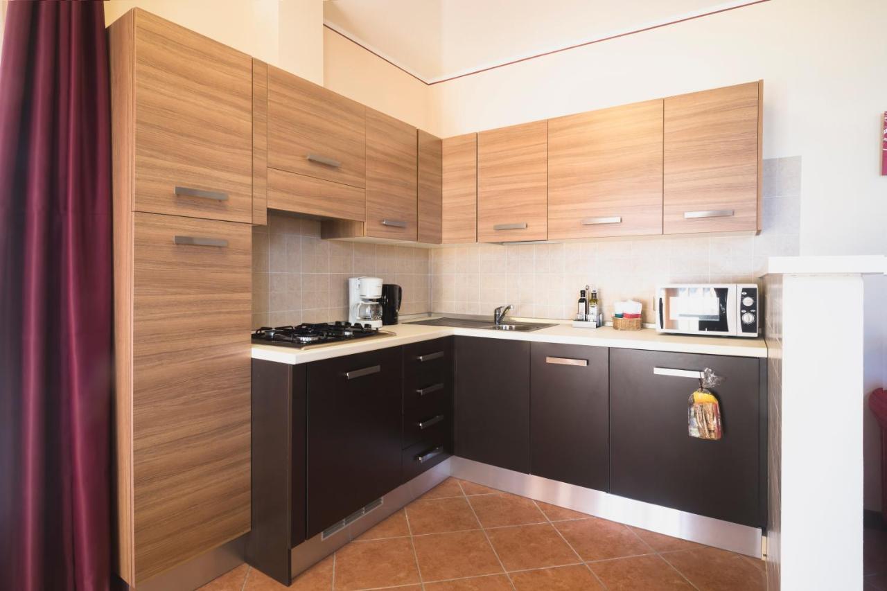 Apartments "Villa Imelda" Лимоне-суль-Гарда Экстерьер фото